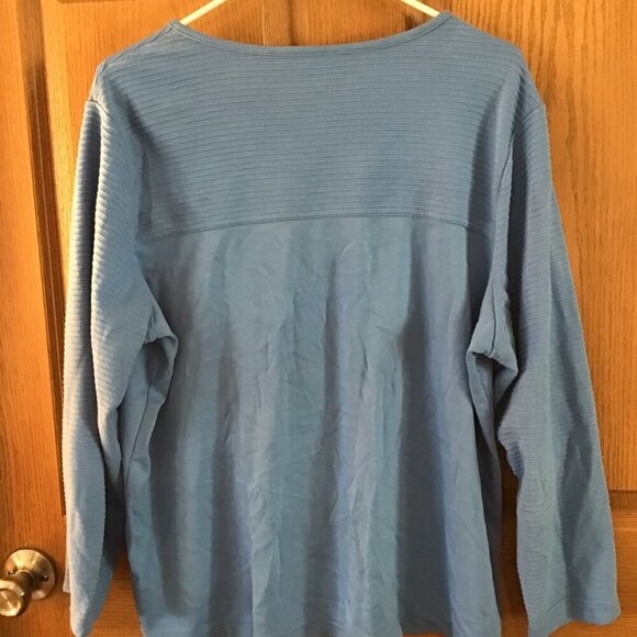 D & Co Sweater  60% Cotton 40% Polyester - Picture 2 of 2